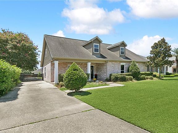 2nd image of 205 Stonehaven Dr