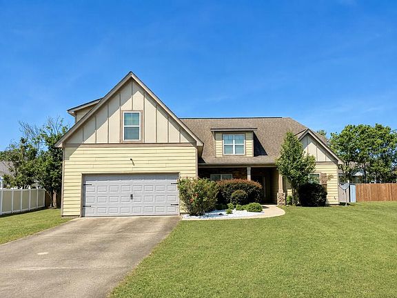 2nd image of 4 Churchill Dr