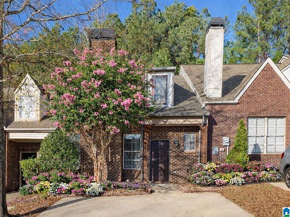 2nd image of 2212 Ridgemont Dr