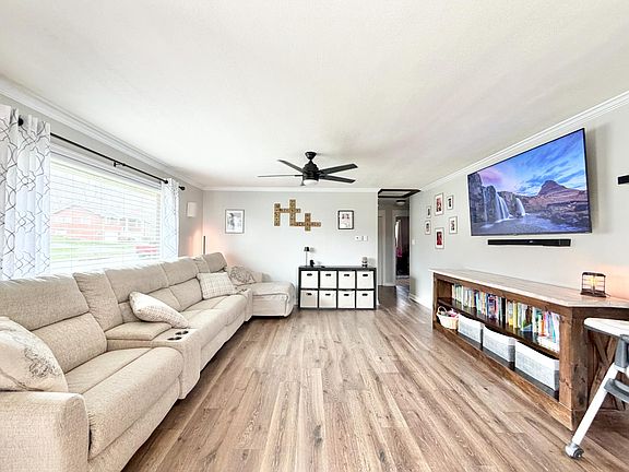 5th image of 1451 Southview Dr