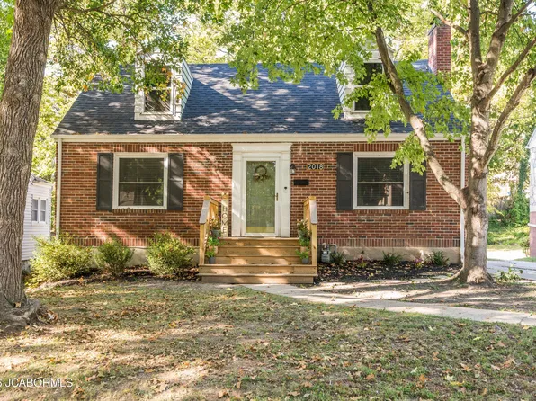 2018 Meadow Ln, Jefferson City, MO 65109
