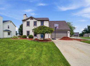 1108 Silver Springs Ct, Fort Wayne, IN 46825