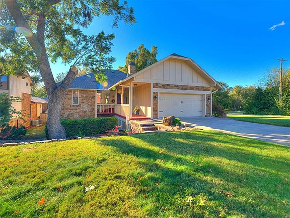 3rd image of 1617 Sunset Ln