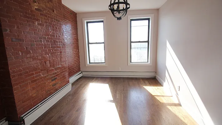 Rented by Nooklyn NYC LLC | media 11
