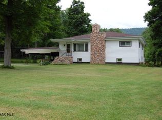 640 Shaw Rd, Hollidaysburg, PA 16648