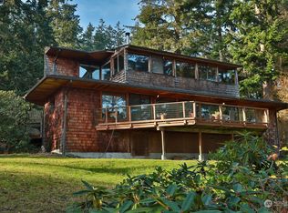 1007 Trails End Ln, Greenbank, WA 98253