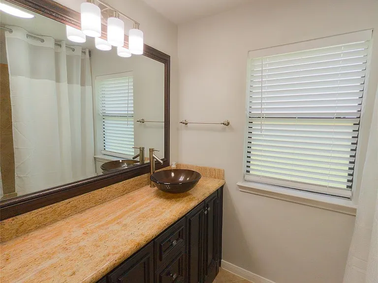 17111 Driver Ct — Photo 12