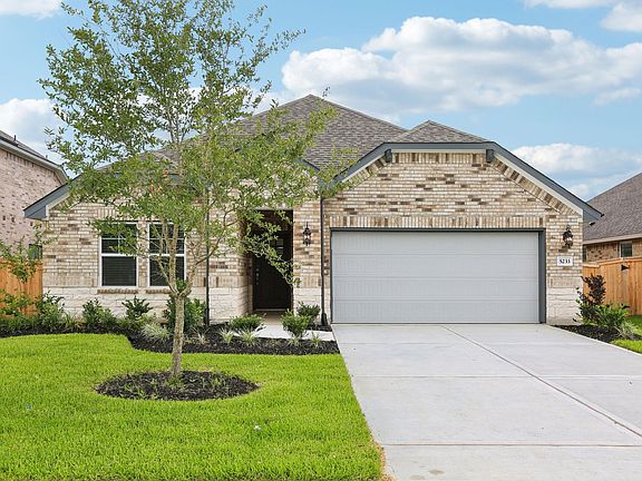 The Henderson floorplan in Massey Oaks of Pearland, TX.