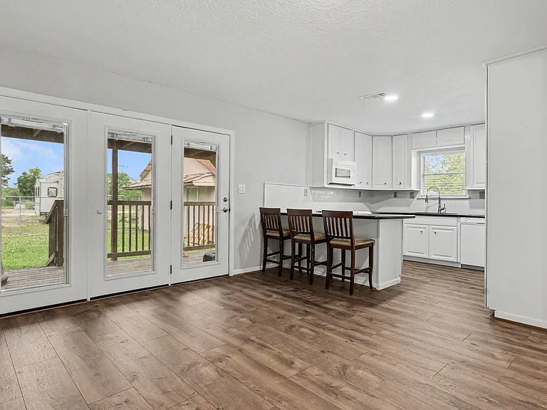 5615 John Martin Rd — Photo 9