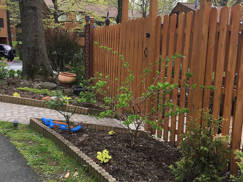 1st image of 17 Oriole Ln