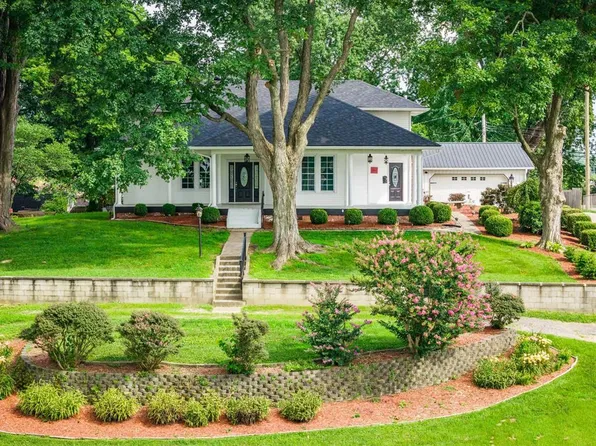 3846 Hillcrest Dr, Owensboro, KY 42303