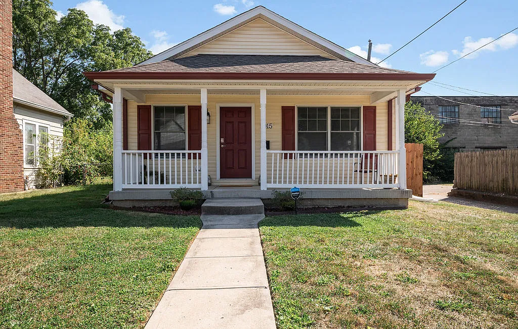 1015 N Gale St photo 1