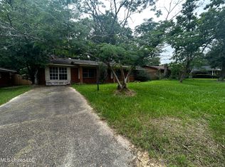 123 Ralph Dr, Gulfport, MS 39503