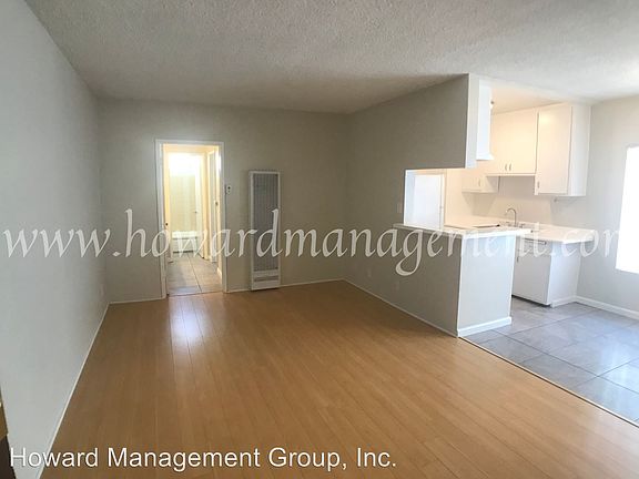 3rd image of 4256 Lindblade Dr APT 16