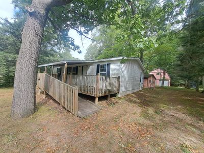 9481 Cook Ave, Lake, MI, 48632