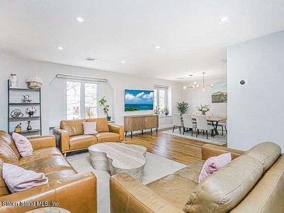 3rd image of 20 Cameron Ave