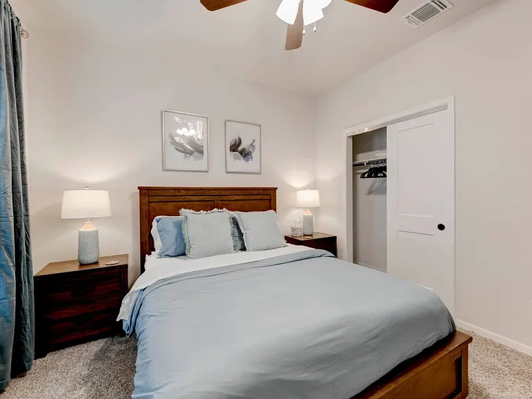 2812 Fox River Dr — Photo 12