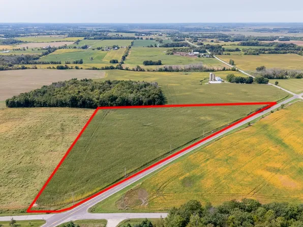 F F County Rd, Omro, WI 54963