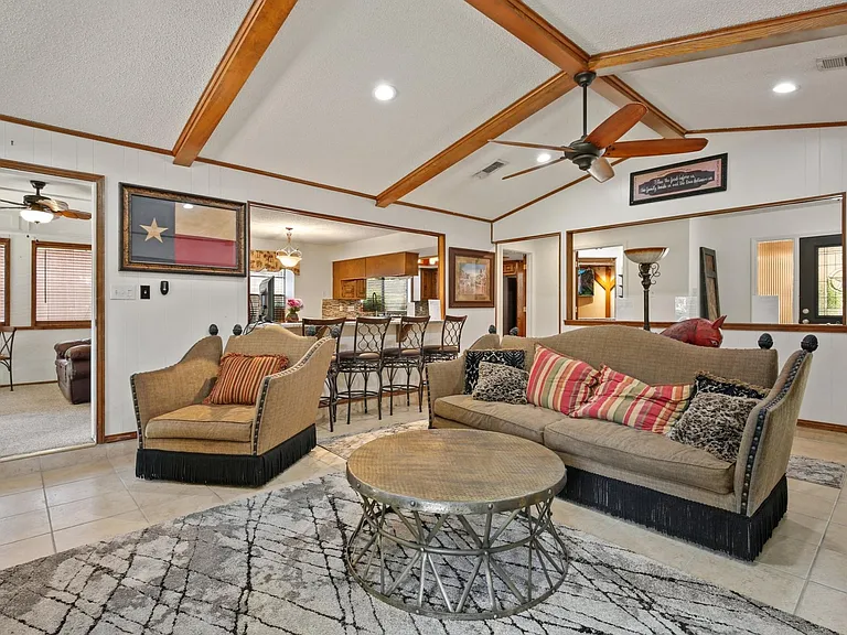847 Middle Run Ct — Photo 31