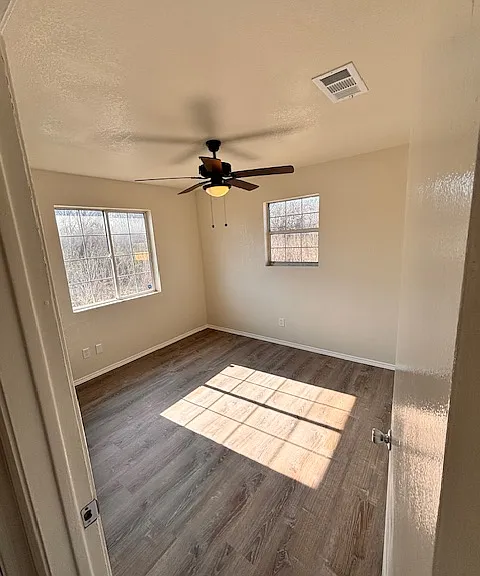 1011 S Sherman St — Photo 9
