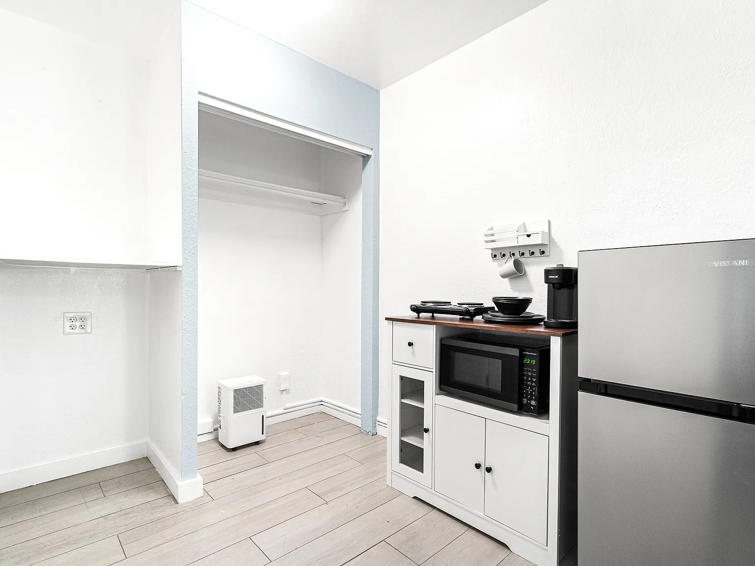 Studio, 450 sqft, $1,250 — Photo 3