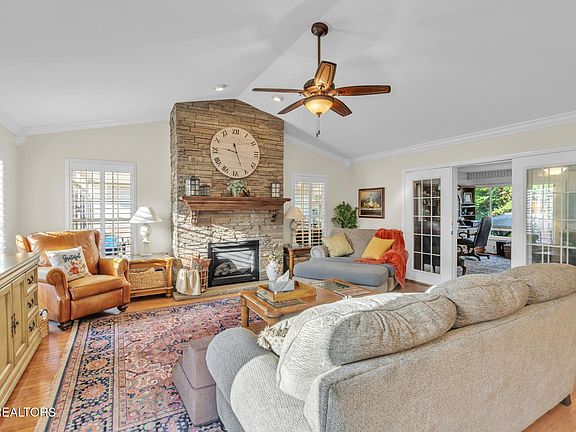5th image of 7055 Wrens Creek Ln