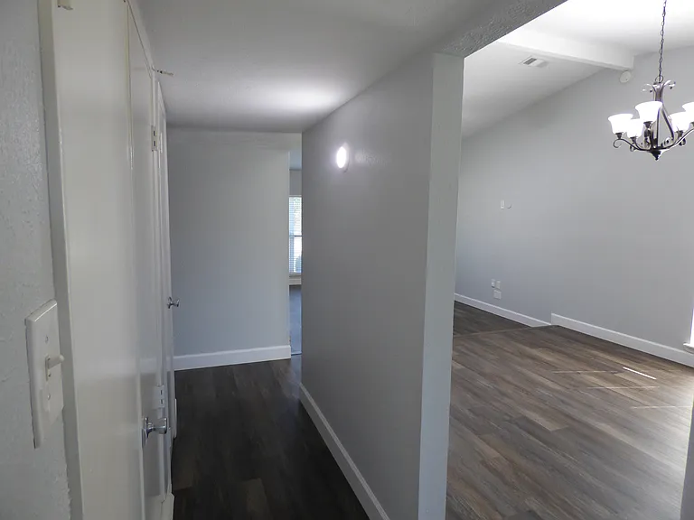 5016 Roberts Dr — Photo 21