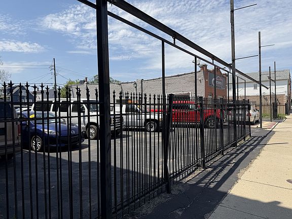 4th image of 1328-1334 S Cicero Ave