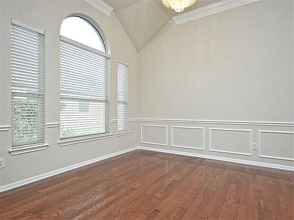 5th image of 4513 Grand Cypress Dr