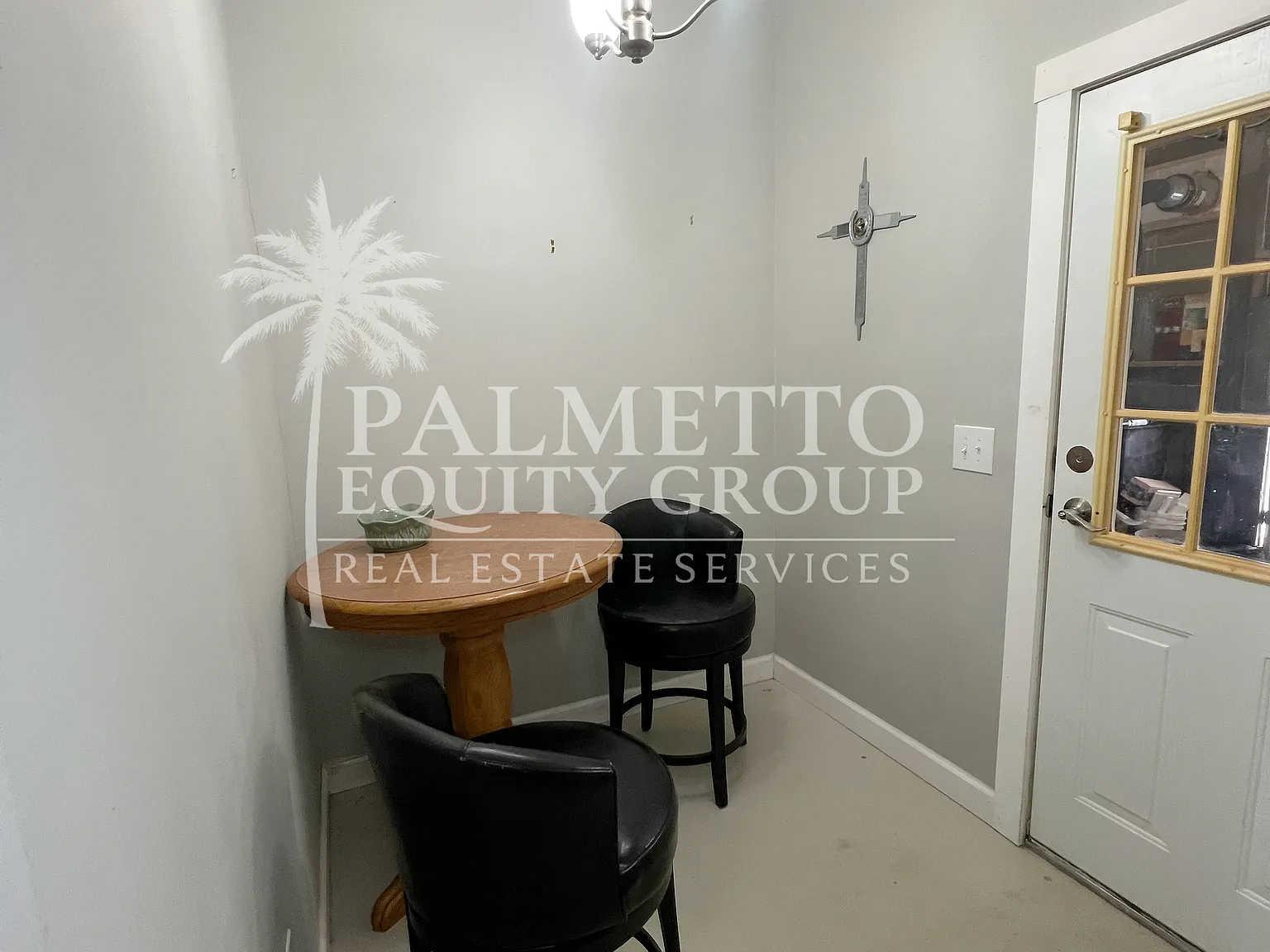 Studio, $1,000 — Photo 2