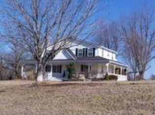 23801 S Treasure Rd, Peculiar, MO 64078
