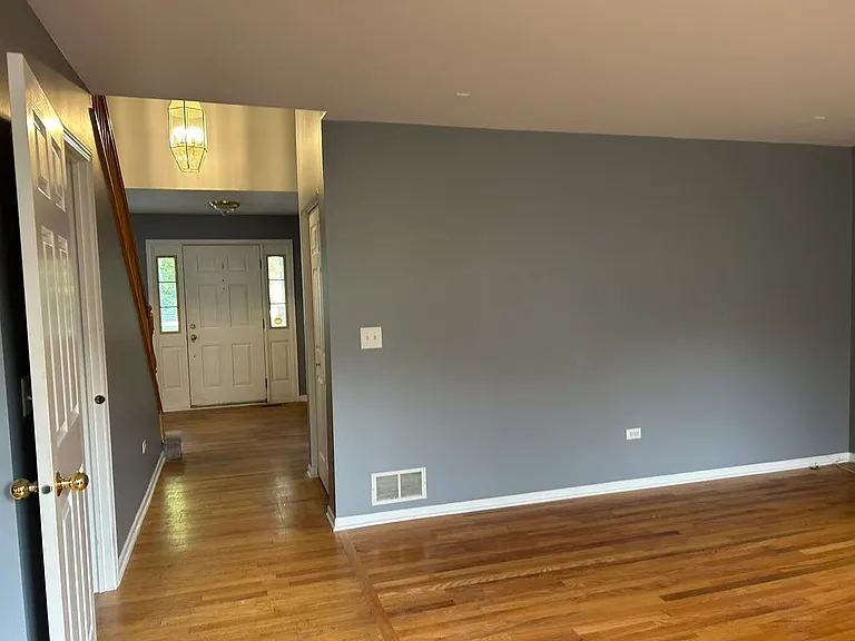 2464 Blue Spruce Ln — Photo 2