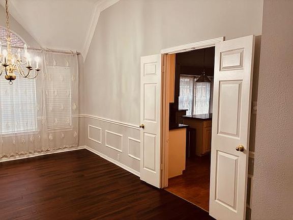 Formal dining