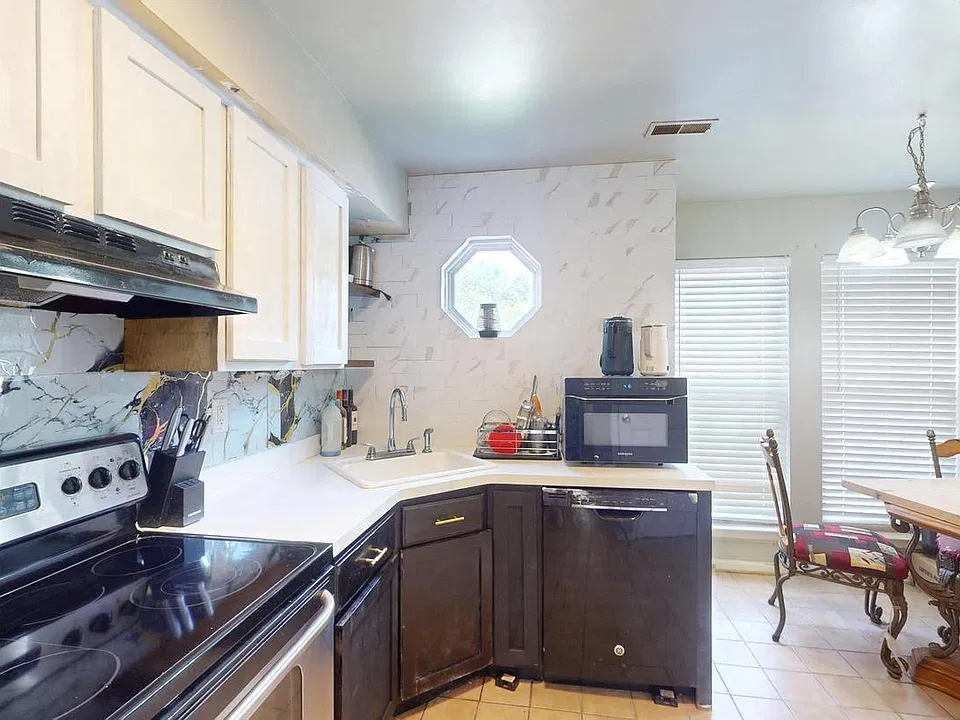 21076 Jenna Ct