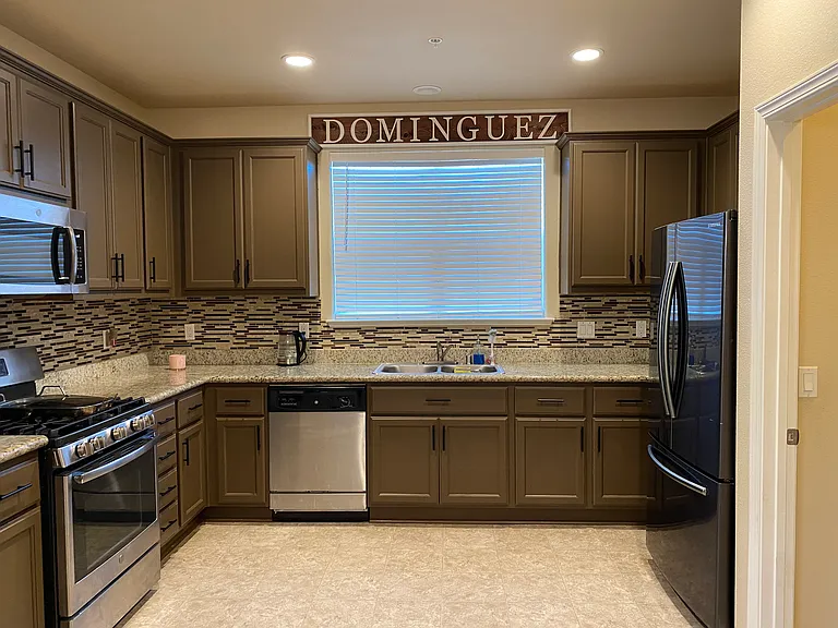 639 Livingston Ave — Photo 3
