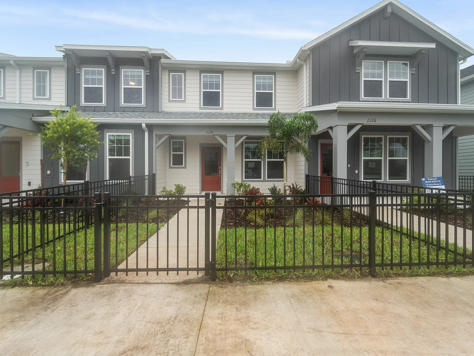 3 bed, 2.5 bath, 1553 sqft, $2,400 — Photo 3