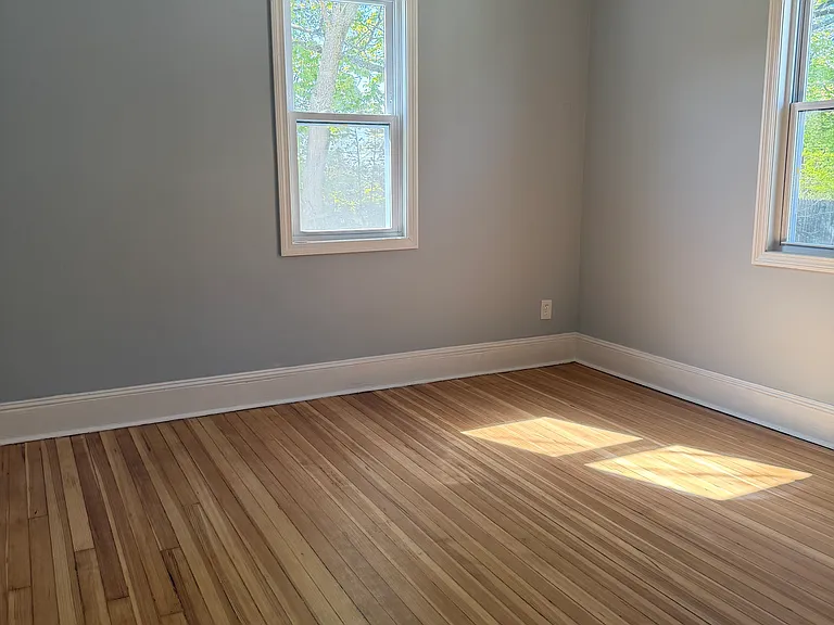 333-337 Ridgefield Ave #1 — Photo 9
