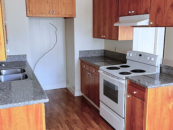 4th image of 2387 Florencita Ave APT 1