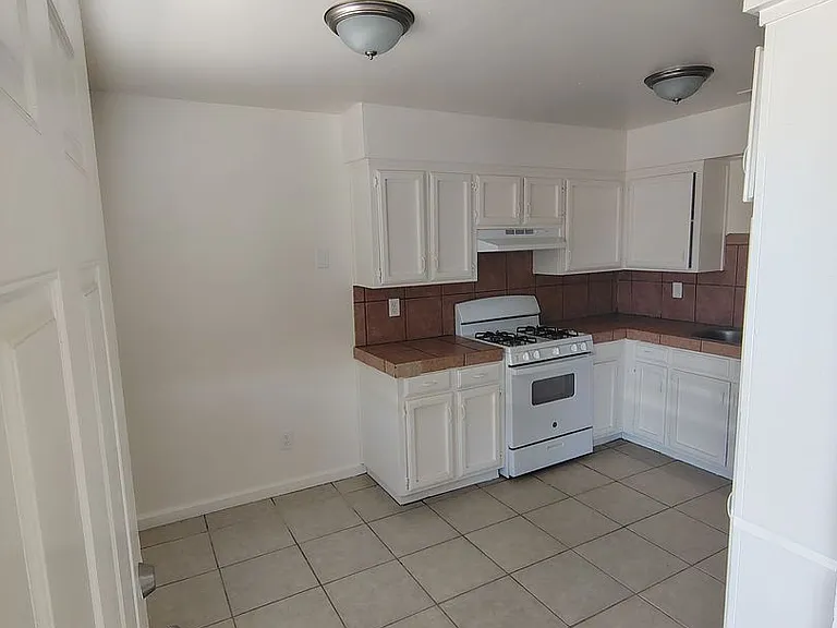 345 Martin Luther King Jr Blvd — Photo 52