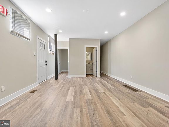 2nd image of 2500 N 16th St
