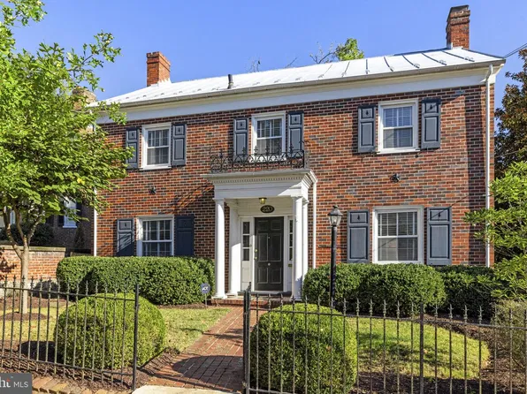 220 Amherst St, Winchester, VA 22601