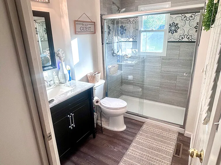 Downstairs full bath