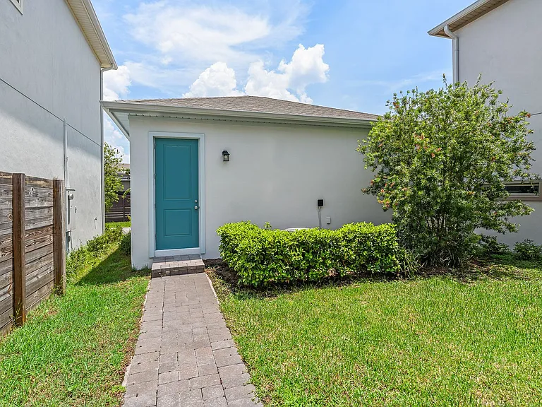 10129 Pearson Ave — Photo 32