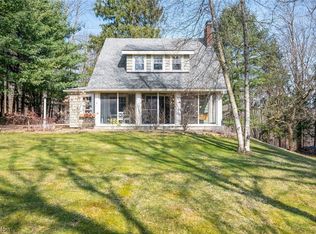 38575 Miles Rd, Moreland Hills, OH 44022