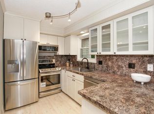 11450 Minnetonka Mills Rd, Minnetonka, MN 55305