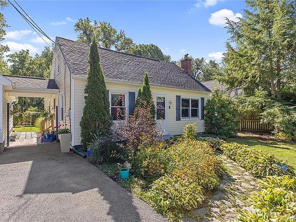 2nd image of 7512 Elmcrest Rd
