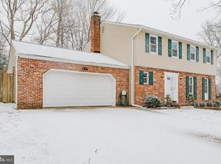 8246 Silver Run Ct, Pasadena, MD