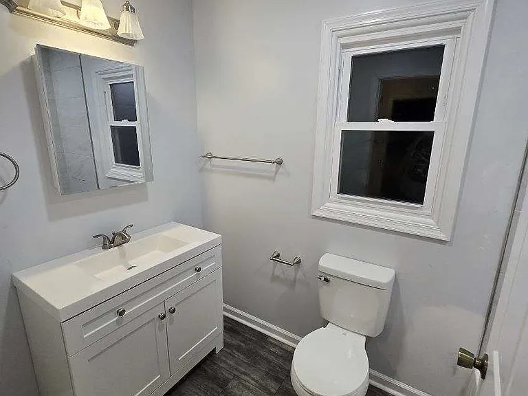 1703 Cottage Ave — Photo 12