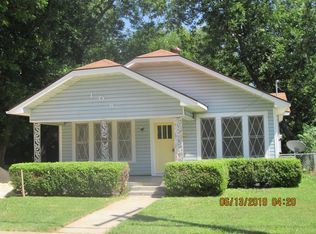 108 E Lone Star Ave, Cleburne, TX 76031