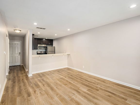 3rd image of 6621 W 94th Ter APT 5